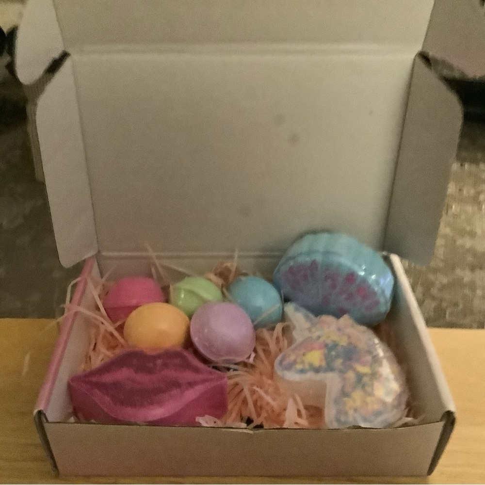 Bath-bomb unicorn set for kid/teens